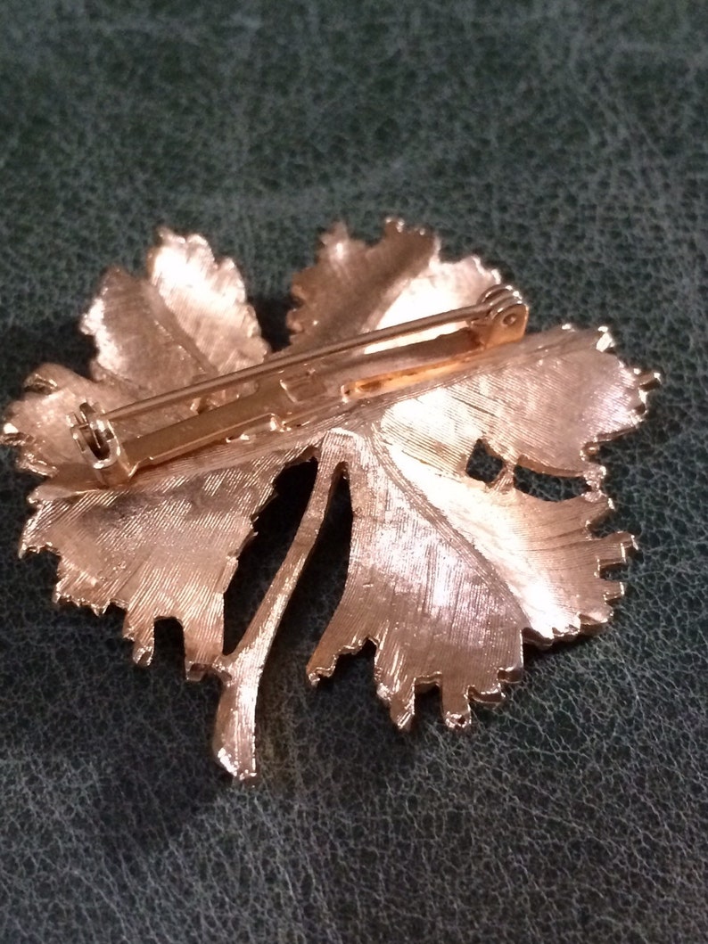 Vintage Leaf Brooch Matte Gold Pin Vintage Brooch Leaf Pin Etsy