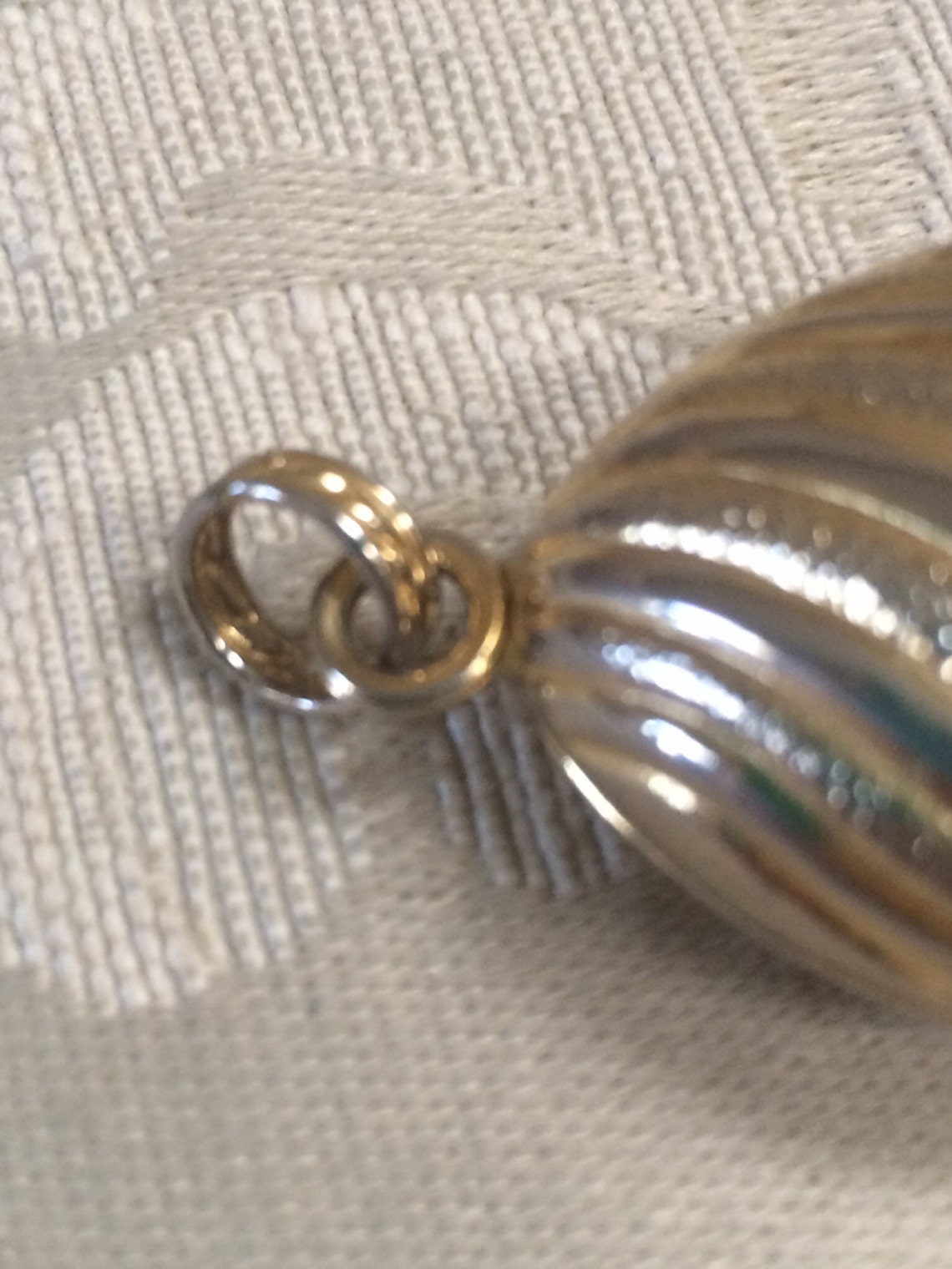 Avon locket Clearance