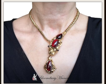 Victorian Snake / Serpent Necklace in 18k Gold, set with Garnets