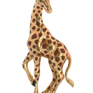 Vintage 1980s Cartier Enamel Giraffe Brooch With Emerald Set Eyes