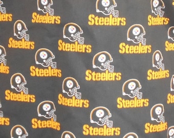 Pittsburgh Steelers Adult bib/dining scarf/clothing protector