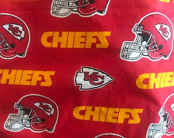 Kansas City Chiefs adult bib/clothing protector/dining scarf