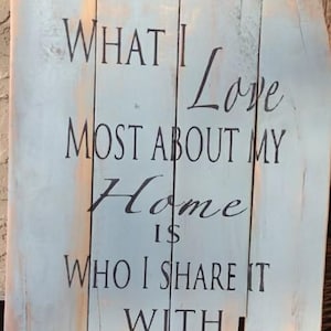 Pallet Wood Farmhouse Sign