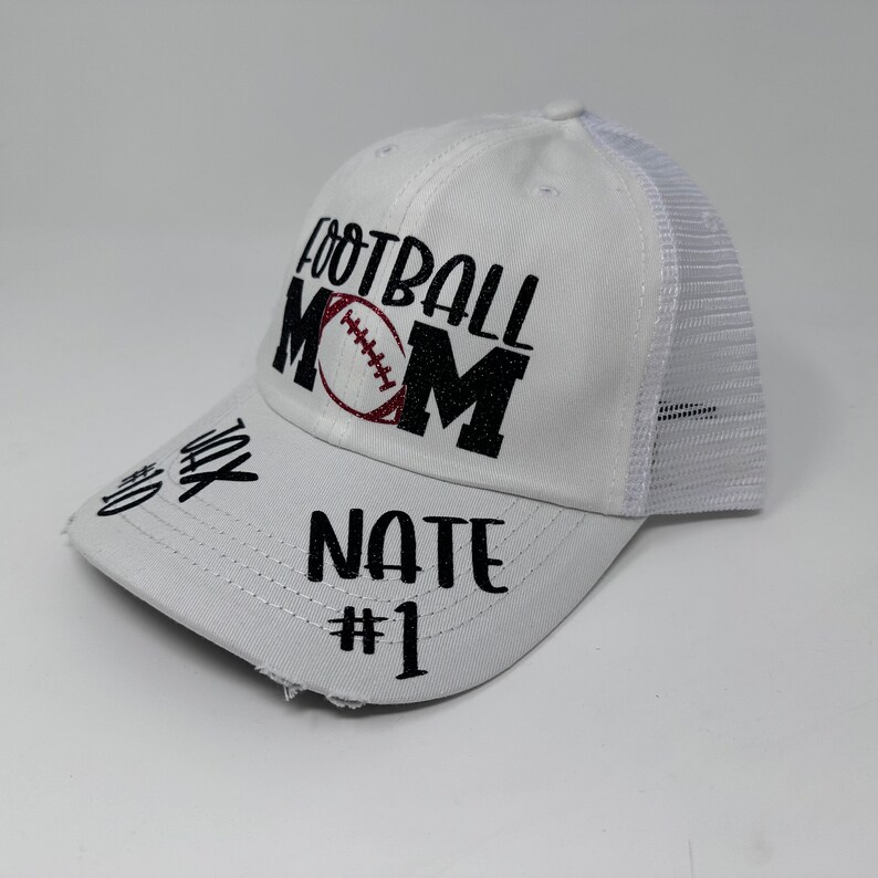 Casquette de maman de football - numéro personnalisé - nom personnalisé - casquette de camionneur en détresse - casquette de papa - paillettes - cadeaux pour une maman de football - cadeau de football image 3