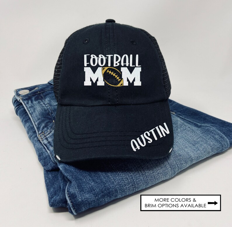 Casquette de maman de football - numéro personnalisé - nom personnalisé - casquette de camionneur en détresse - casquette de papa - paillettes - cadeaux pour une maman de football - cadeau de football image 2