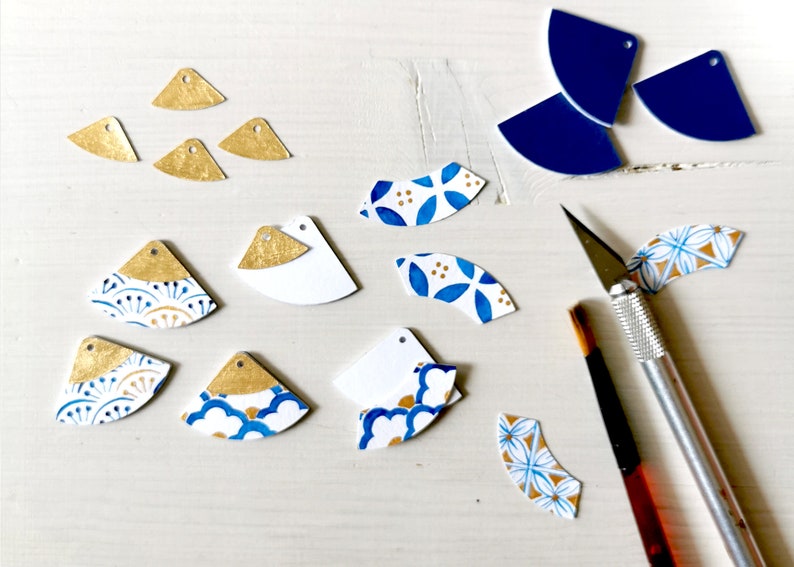 Japanese triangle fan earrings, lightweight painting paper earrings geometric Shippou motif, blue and gilding foil earrings zdjęcie 6