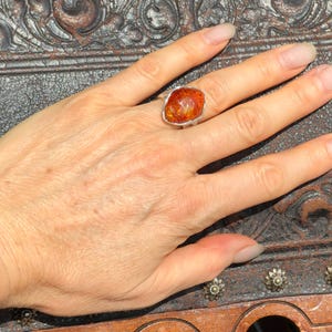 Bague en ambre massif, fabriquée en argent sterling 925 - bague en argent avec ambre lumineux image 5