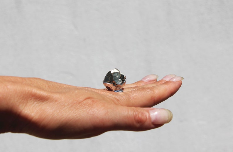 Pyrite Ring made of hammered sterling silver 925