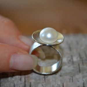 pearl ring silver sterling 925 with a white pearl