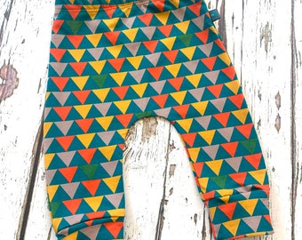 NEW rainbow bunting baby leggings, baby boy leggings, baby girl leggings, organic baby clothes, baby gift, toddler trousers, rainbow,