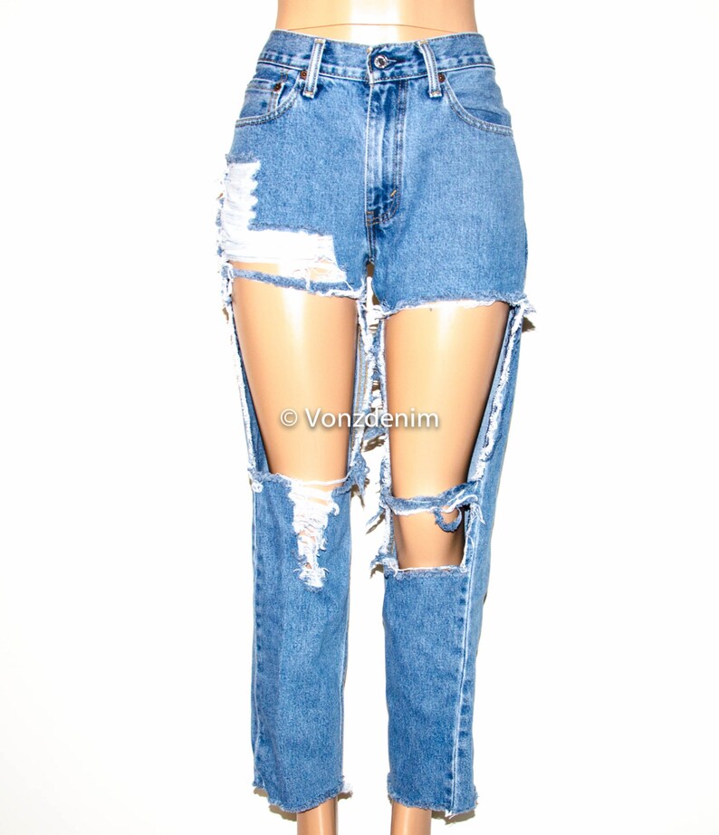 levis high waisted boyfriend jeans