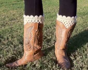 Children's Crochet Boot Cuffs with Scallop Trim (Creamy White)- Medium