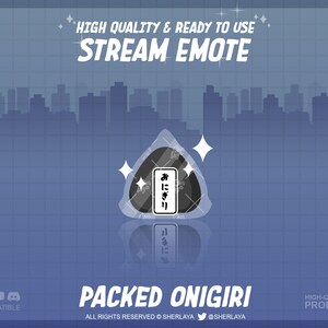 Könnte beinhalten: Eine digitale Schwarzweißillustration eines japanischen Reisballs, oder Onigiri, mit dem Text "おにぎり" in Japanisch. Das Onigiri ist in Plastik verpackt und hat eine glänzende, reflektierende Oberfläche. Der Hintergrund ist eine blaue Stadtlandschaft mit einem Gittermuster.