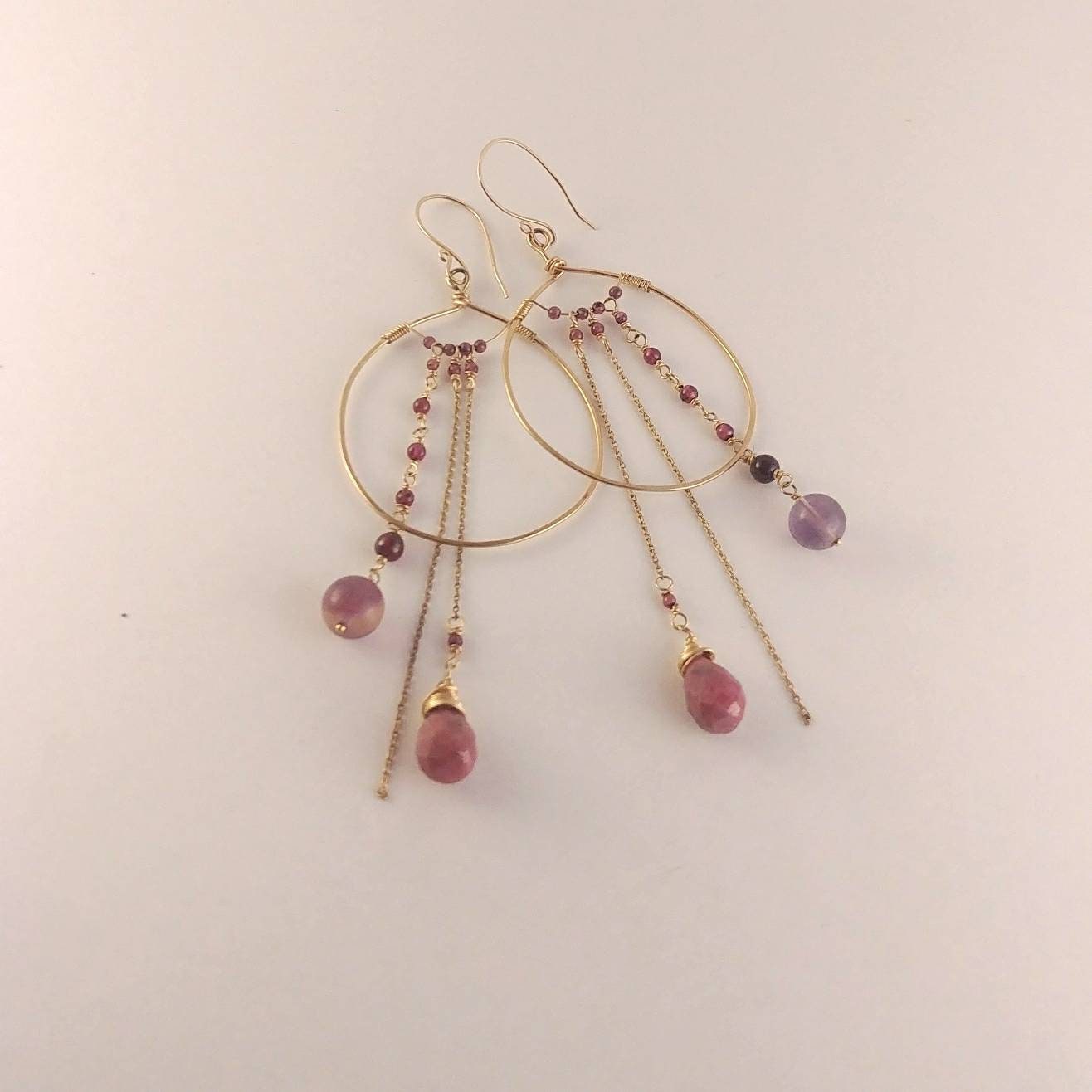 Hand-beaded skull shaped earrings with 24k gold bath chain