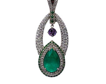 7.25 cts columbian emerald pendant in 14k white gold with GIA cert