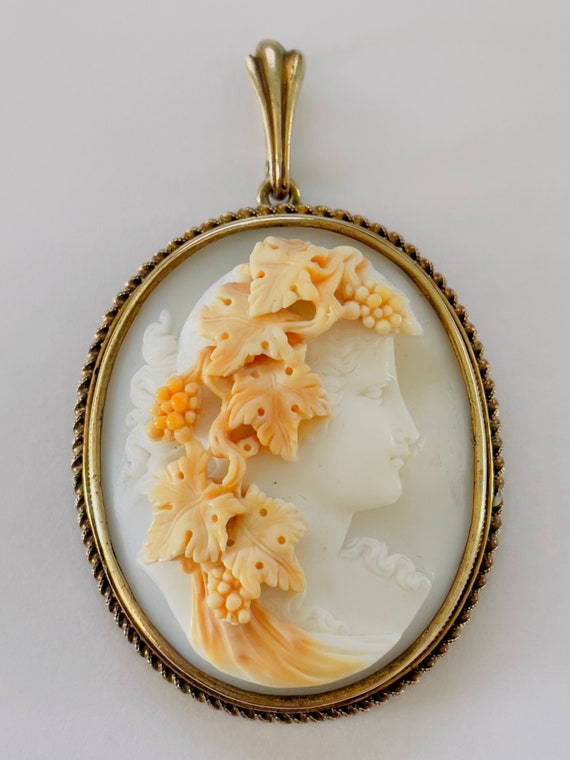 cameo antique shell 1800s Italian hand carved pen… - image 2