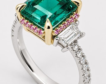 3.90 ct  Emerald (GIA cert) Ring in 18 kt white gold with diamonds and sapphires