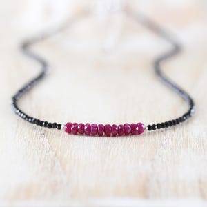 Collier spinelle rubis et noir en argent sterling, or ou or rose rempli, tour de cou délicat avec pierres précieuses, longueur au choix de 33 à 40 pouces