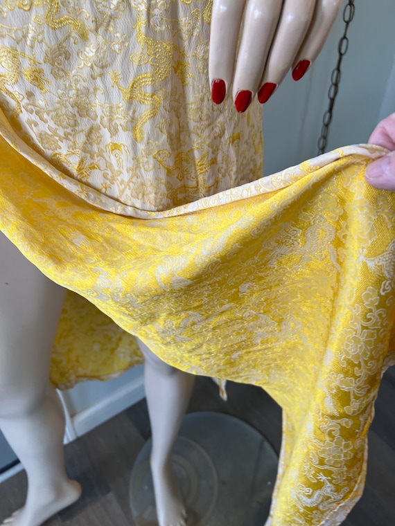 1960's Vintage Dragon Kimono ~ Silk, Gold, Yellow… - image 10