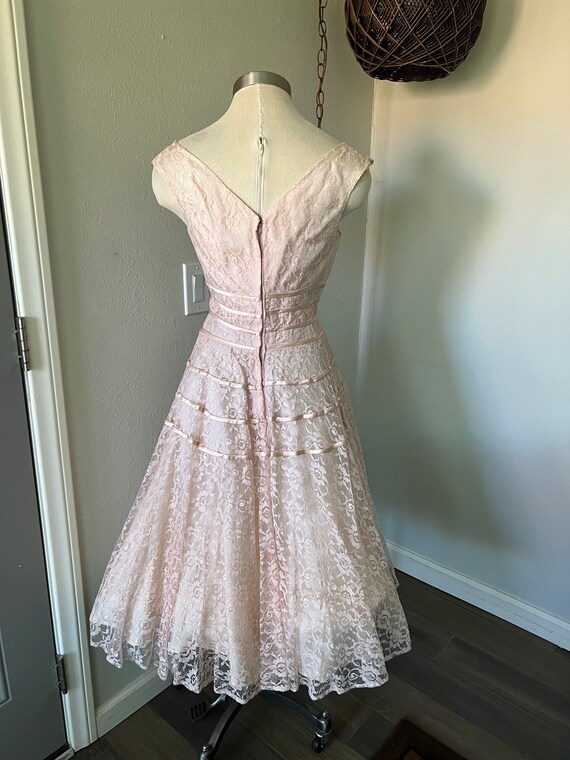 Vintage 1950’s Dress  ~  Soft Pink Blush Lace Fit… - image 6