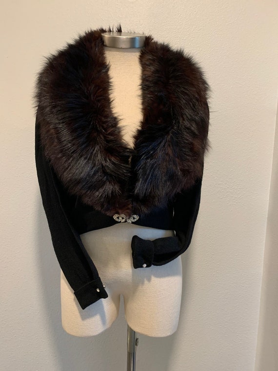 sweater with fur collar and cuffs