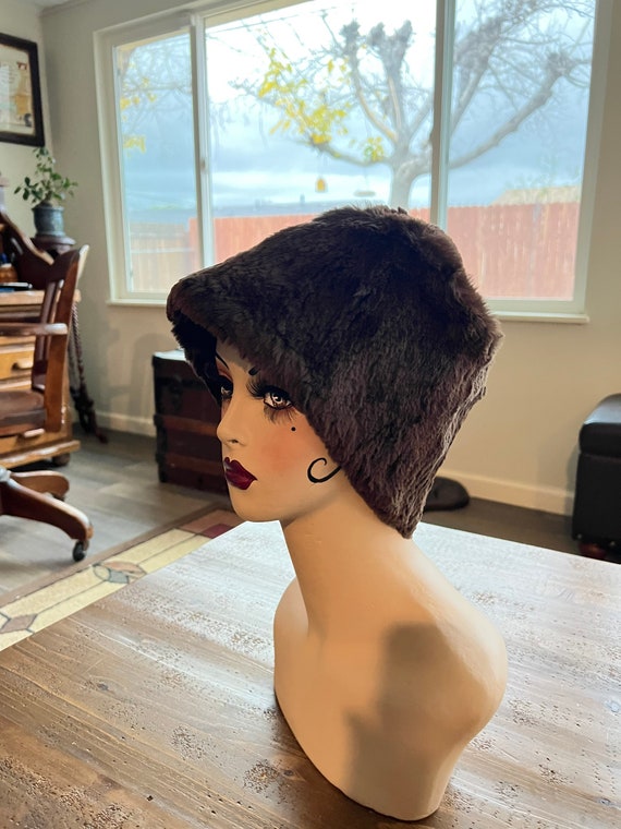 Antique 1930’s Hat ~ Dark Brown Fur Hat, Very Sof… - image 3