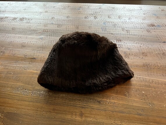 Antique 1930’s Hat ~ Dark Brown Fur Hat, Very Sof… - image 6