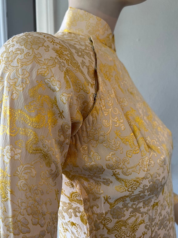 1960's Vintage Dragon Kimono ~ Silk, Gold, Yellow… - image 8