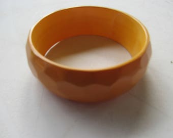 Art Deco Wide Faceted Bakelite Bangle Tested