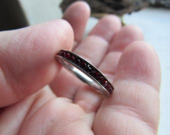 Garnet Band Ring 7.75