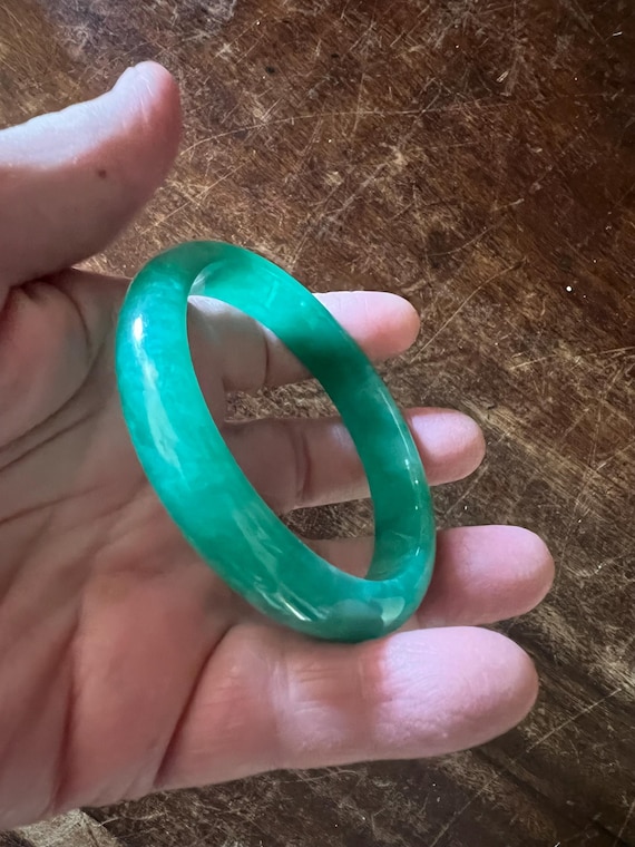 Beautiful Jade Bangle Bracelet