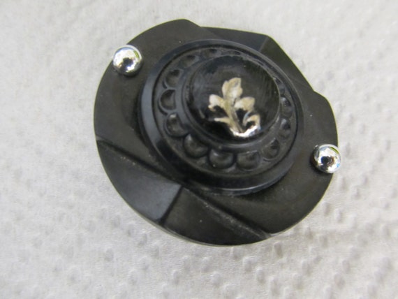 1950s Black BAKELITE Brooch or Pin TESTED - image 1