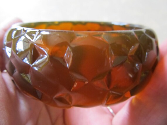 Vintage Plastic Amber Bubble Bangle Bracelet - image 3
