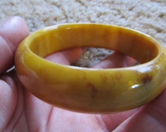 1950s Chunky Butterscotch BAKELITE Bangle TESTED
