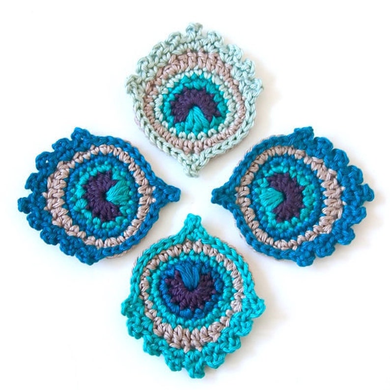 Crochet PATTERN Small Peacock Feather Motif Applique Garland Great Christmas Gift image 1