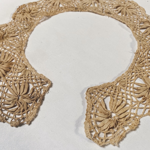 Round lace collar - Early XX Century