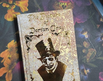 El retrato de Dorian Gray, Oscar Wilde renace. Libro reeditado, reencuadernado, recuperado y reciclado.