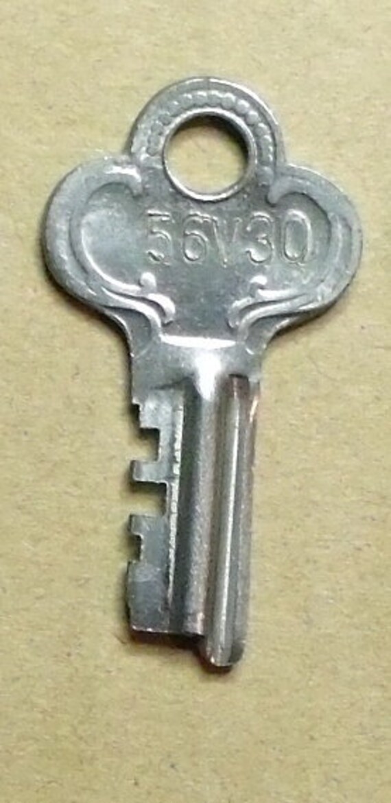 Antique Steamer Trunk Key Eagle Lock Co # 56V29