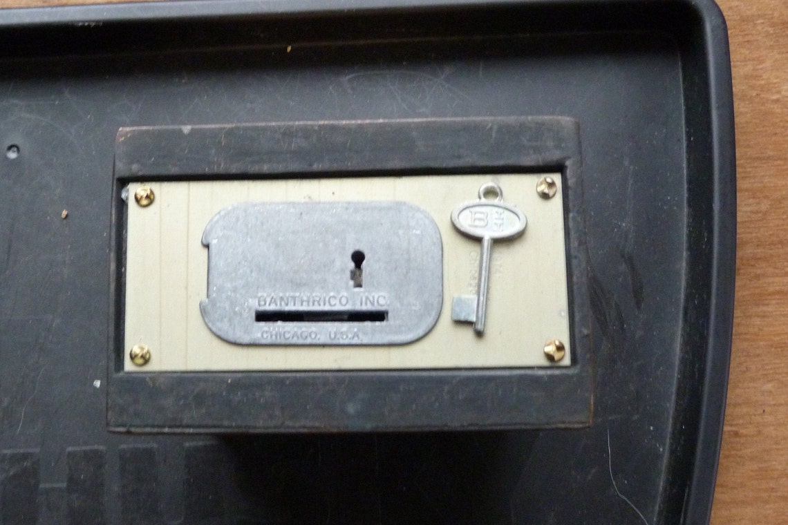 Vintage New Old Stock Bank Building Coin Bank & Key Virginia Etsy