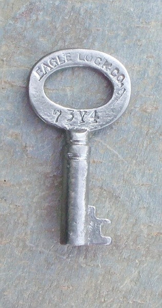 Antique Steamer Trunk Key Eagle Lock Co # 714