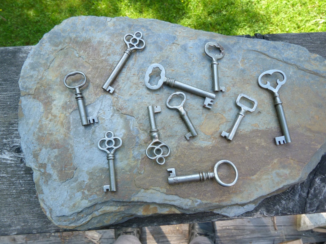 10 Antique Furniture Keys Keys Antique Barrel Keys Etsy