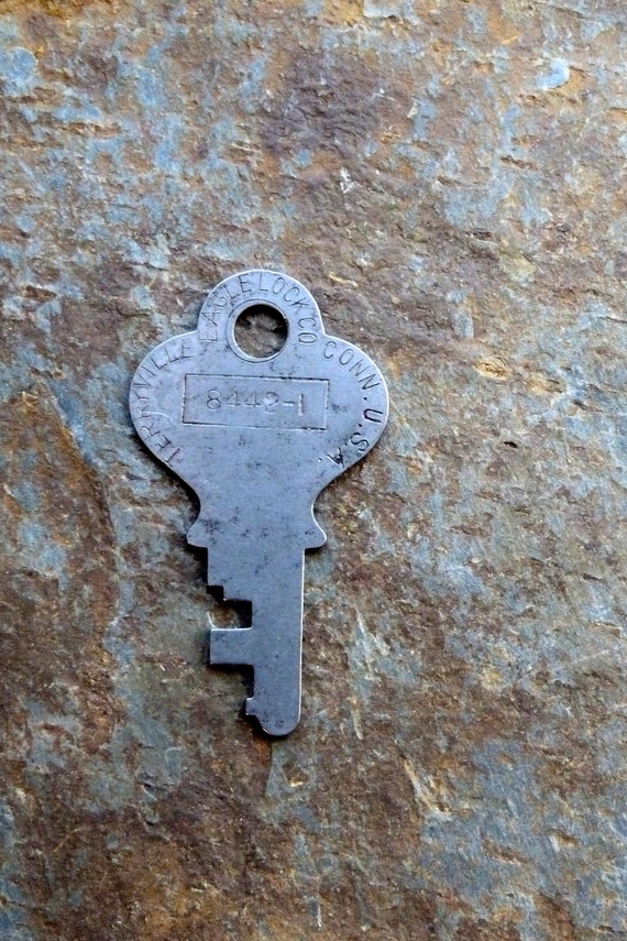 Original Eagle Lock Company Trunk Key 84421 Vintage Flat Etsy