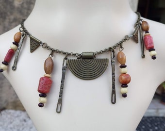 Perfect gift, Natural ethnic style necklace with triangular pearl pendant, bronze metal, beige and brown red wood