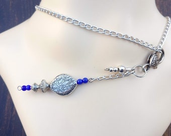 Cadeau parfait, Bijou collier ou bijou de sac breloque fermeture éclair, pendentif verre bleu, chaîne plaqué argent offerte