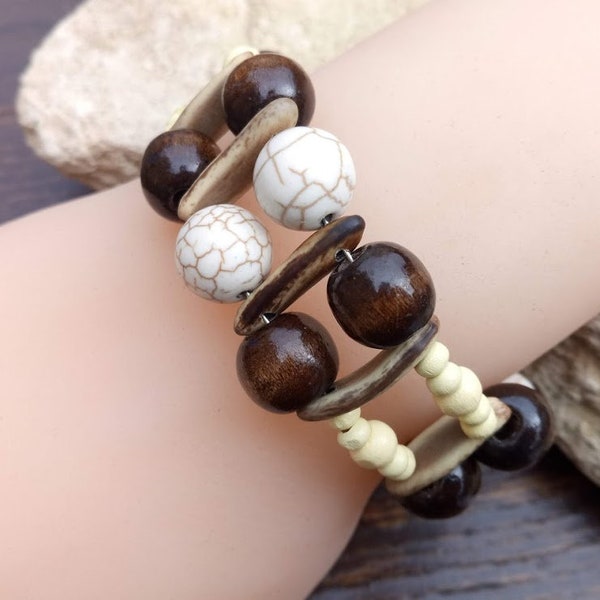 Perfect gift, natural white howlite cuff bracelet, shiny brown wood, ecru wood and acacia seeds, without clasp