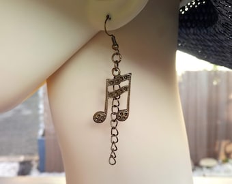 Regalo perfecto, pendientes de nota musical de bronce y cadenas de metal de bronce, con cierres sin níquel.