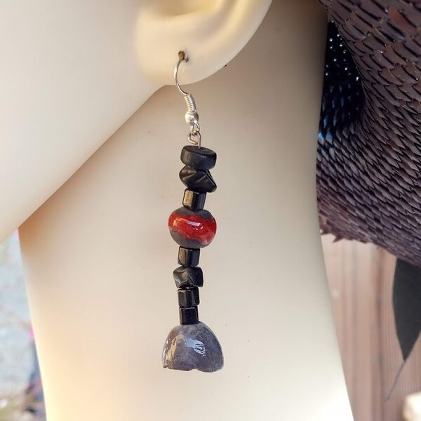 Cadeau parfait, Boucles d'oreilles obsidienne, verre noir et perles céramique MooCreation, attaches métal argenté sans nickel