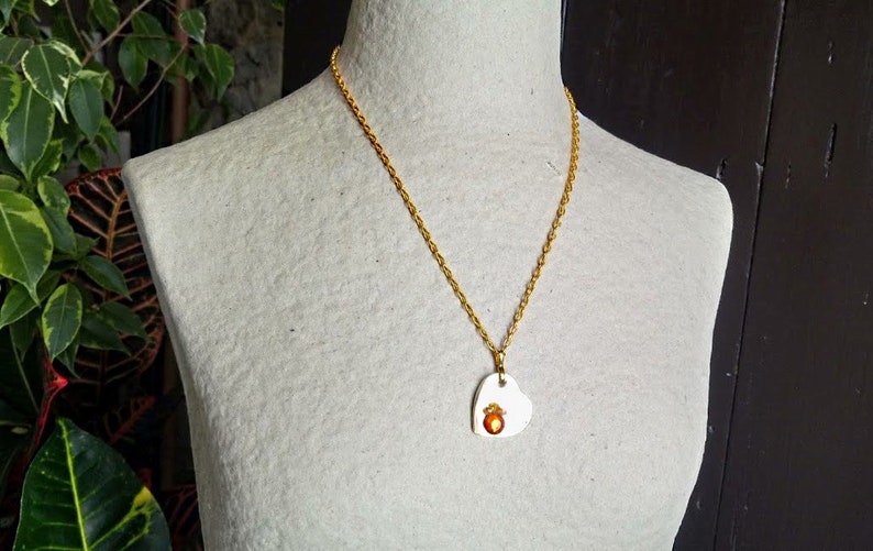 Perfekt present, halsband med hjärthänge i kristall och strass, guldkedja med karbinlås bild 9