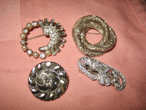 Antique 100 Year old Lot of 4 Brooches 2 are sign… - image 1