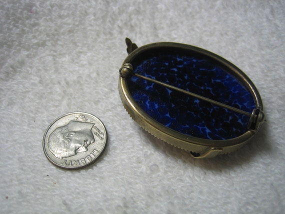 Vintage Large Blue Speckled Glass Brooch - image 5